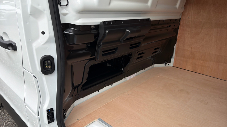 Renault Trafic Swb Diesel SL30 Blue dCi 150 Advance [Safety] Van EAG9